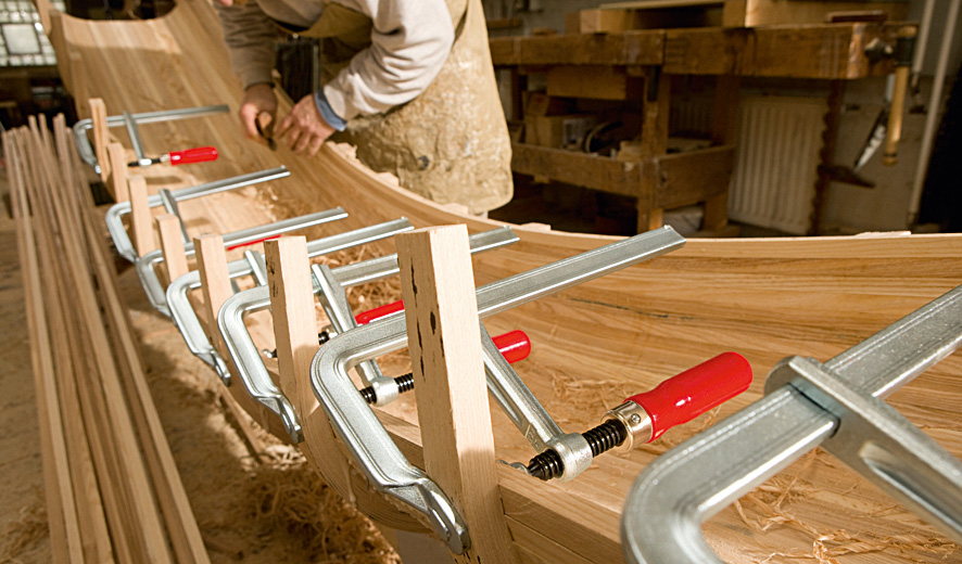 Струбцина цельнометаллическая 250/120, 6 кН, деревянная ручка GZ25 BE-GZ25