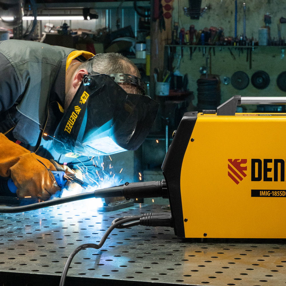 Аппарат инвертор. полуавтомат. cварки IMIG-185SDR, 180 А, ПВ 60%, катушка 5 кг Denzel (94363)