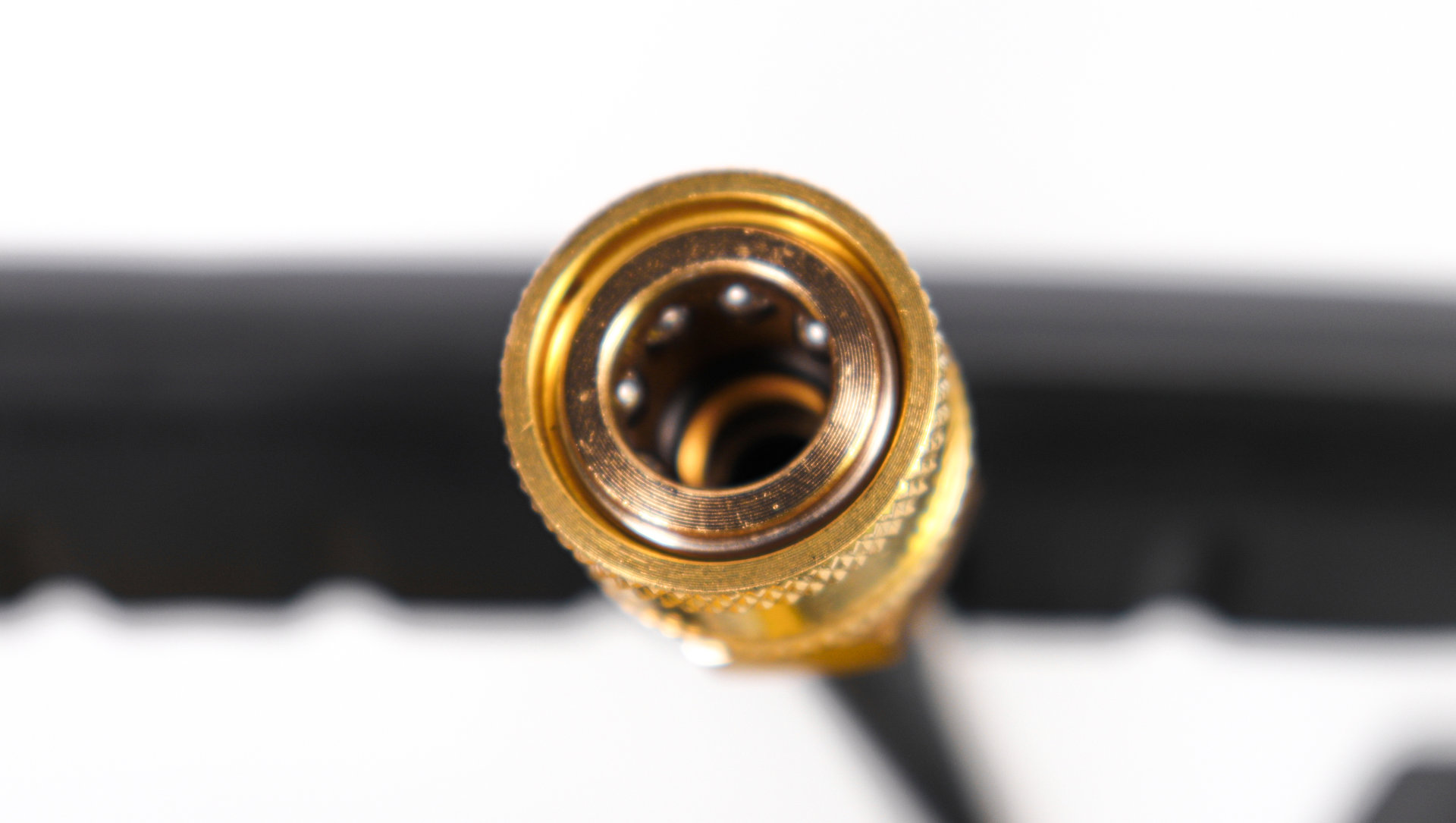 Мойка CHAMPION HP3300 (3кВт 150бар t 40С 6,5л/мин 23,3кг асинхронный) (HP3300)