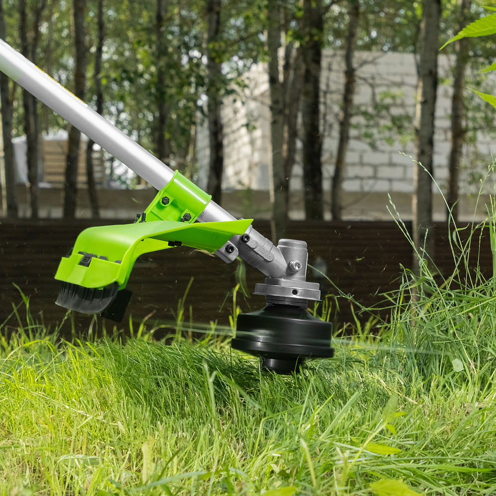 Триммер бензиновый БКС 1300, 25 см3, 1.3 л. с, неразъемная штанга, состоит из 2 частей Сибртех (96240)