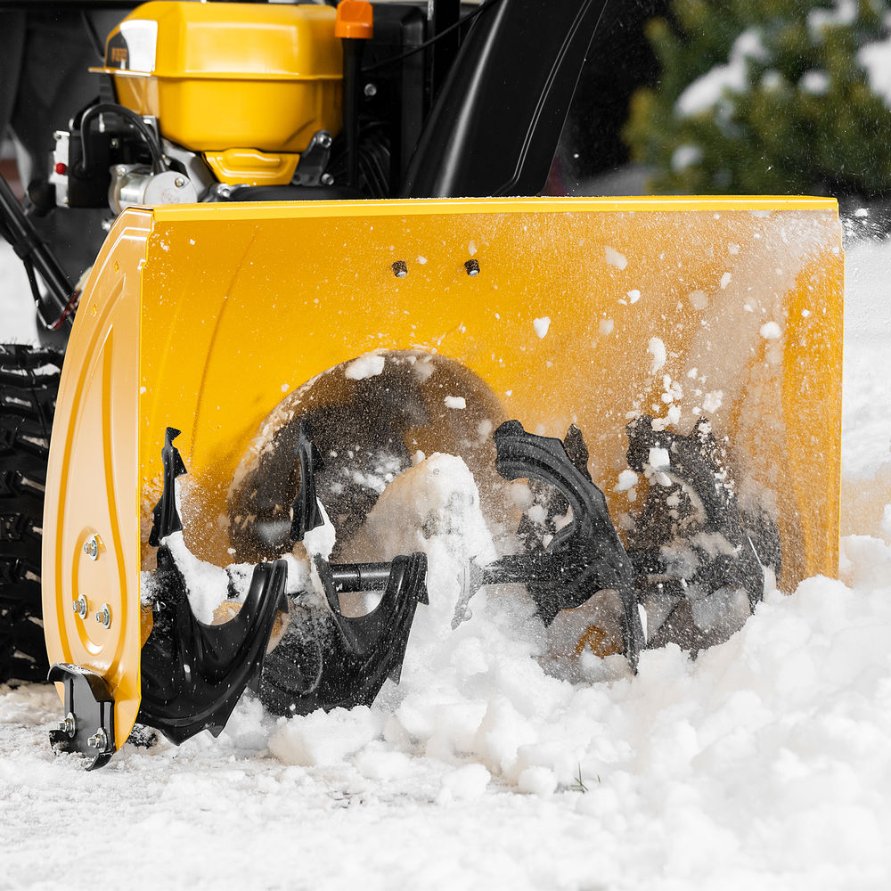 Бензиновая снегоуборочная машина SBL 711D PRO, 302cc, эл.старт, фара, обогрев, блок. дифф. Denzel (97655)