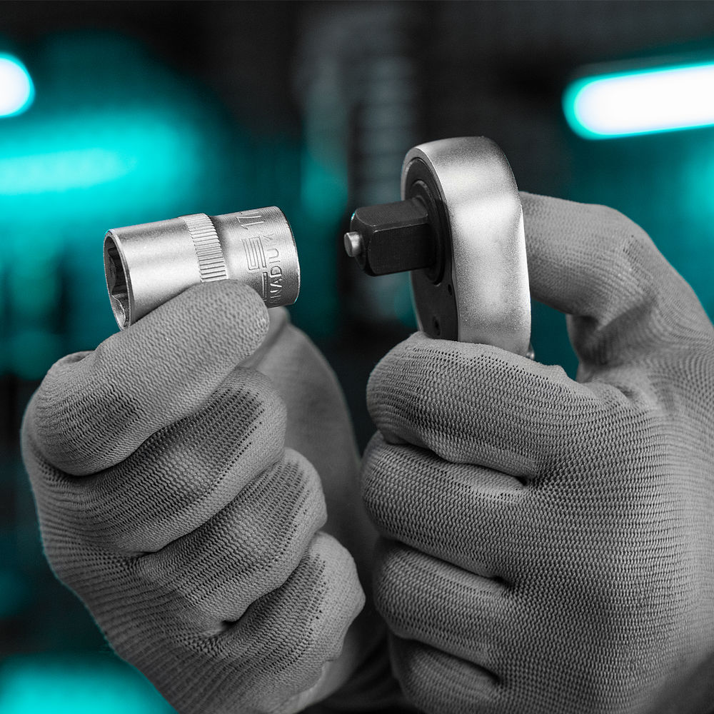 Ключ-трещотка 1/2, CrV, 72 зуба, с быстрым сбросом, матовый хром Stels