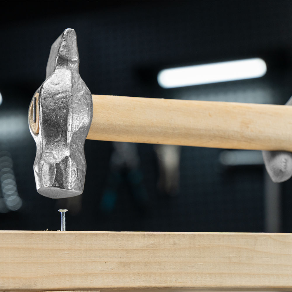 Молоток слесарный, 800 г, круглый боек, деревянная рукоятка (10243)