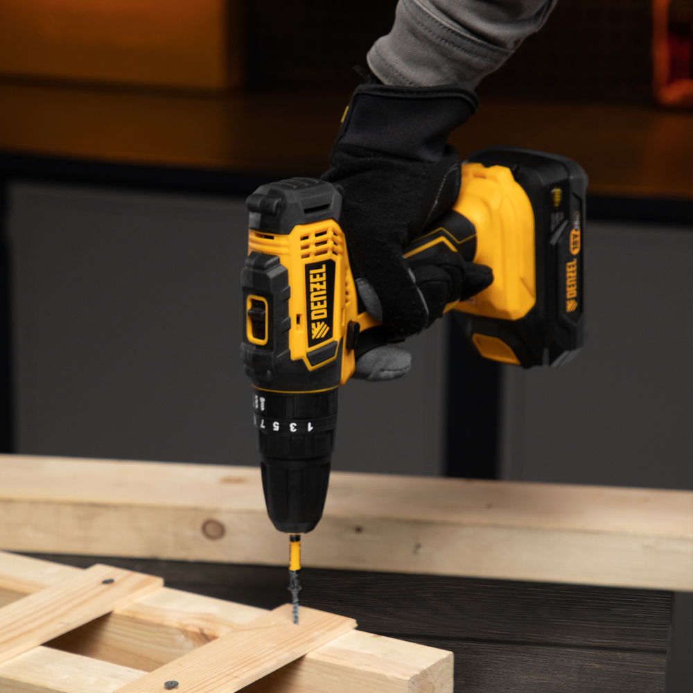 Дрель-шуруповерт аккумуляторная ударная CID-18-0, Li-Ion, 18 В Denzel (26136)