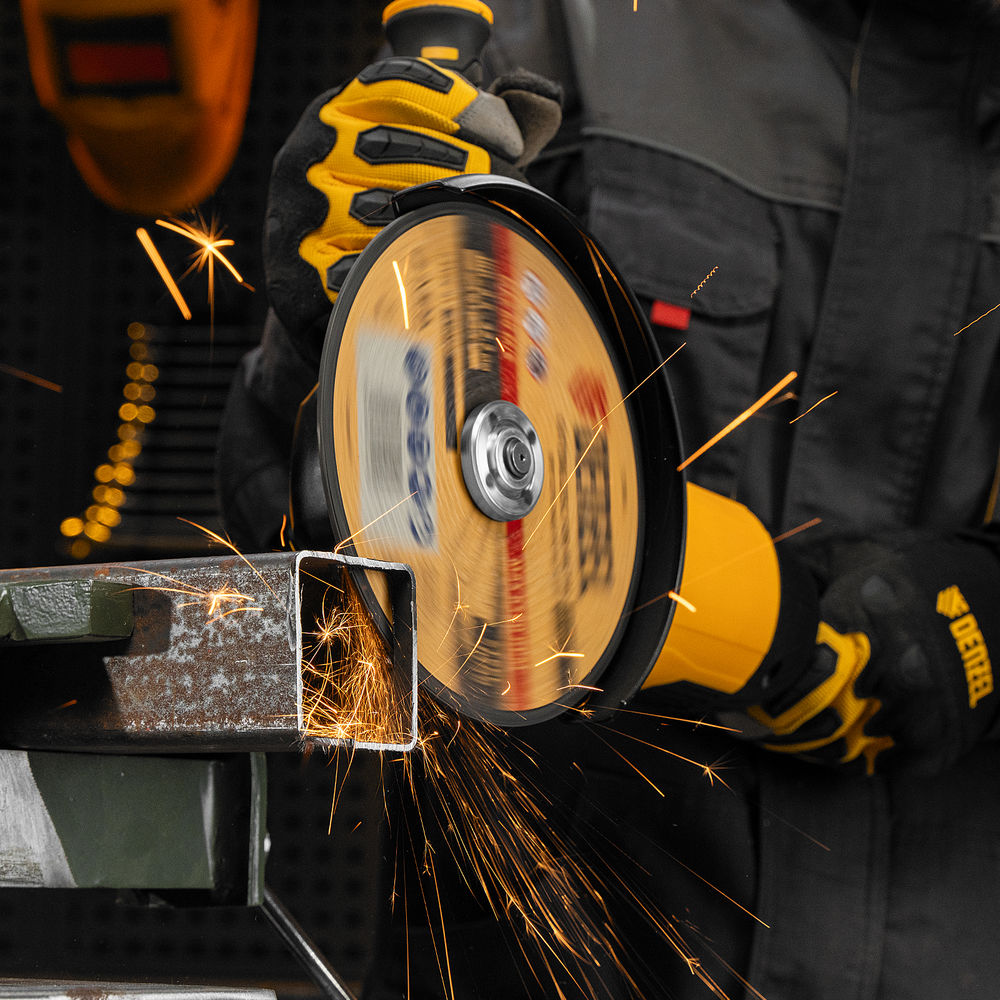 Круг отрезной по металлу, 180 х 2.5 х 22.2 мм Denzel (73784)