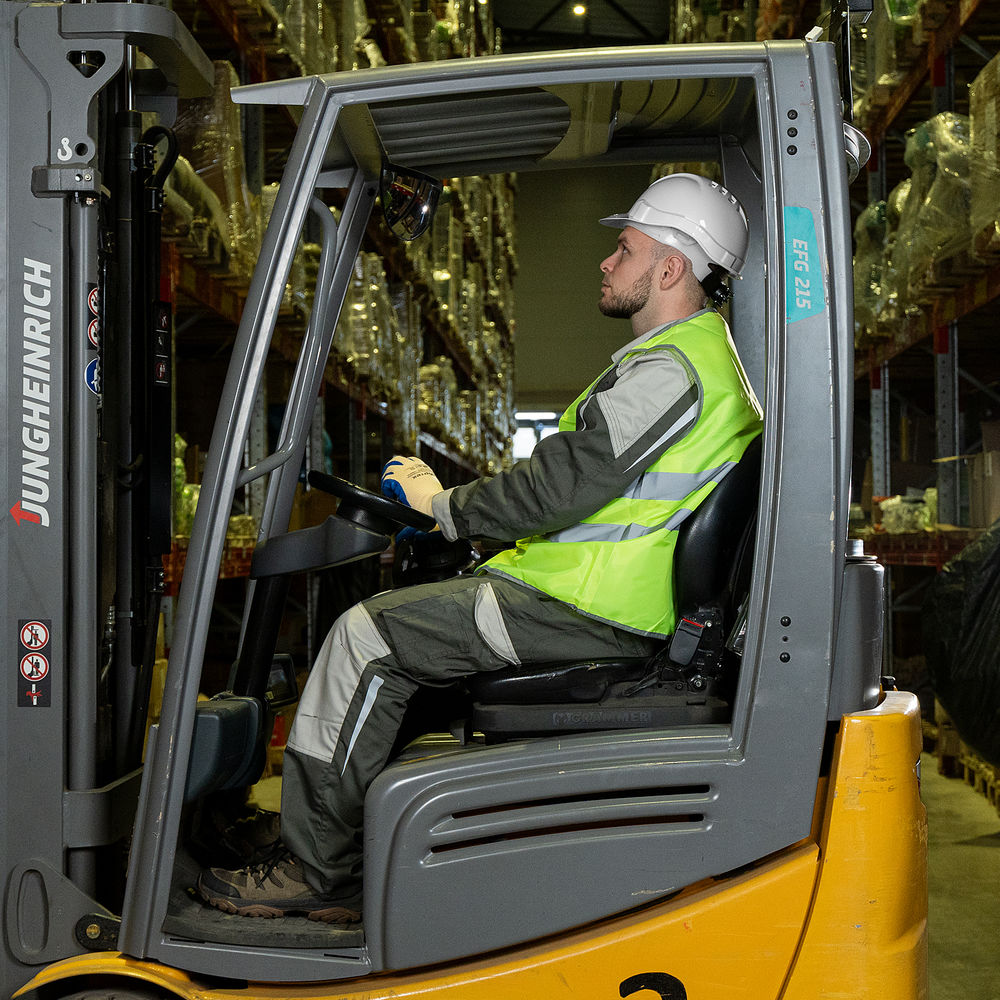 Каска защитная с храповым механизмом, Европласт, белая Сибртех (89109)