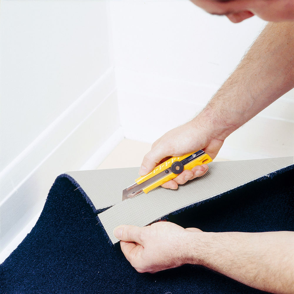 Нож с выдвижным лезвием 18 мм OLFA OL-L-1