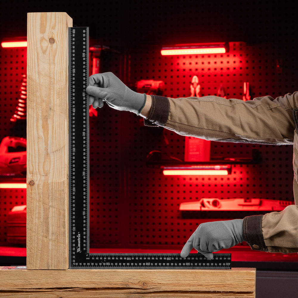 Угольник, 400 х 600 мм, цельнометаллический Matrix (32371)