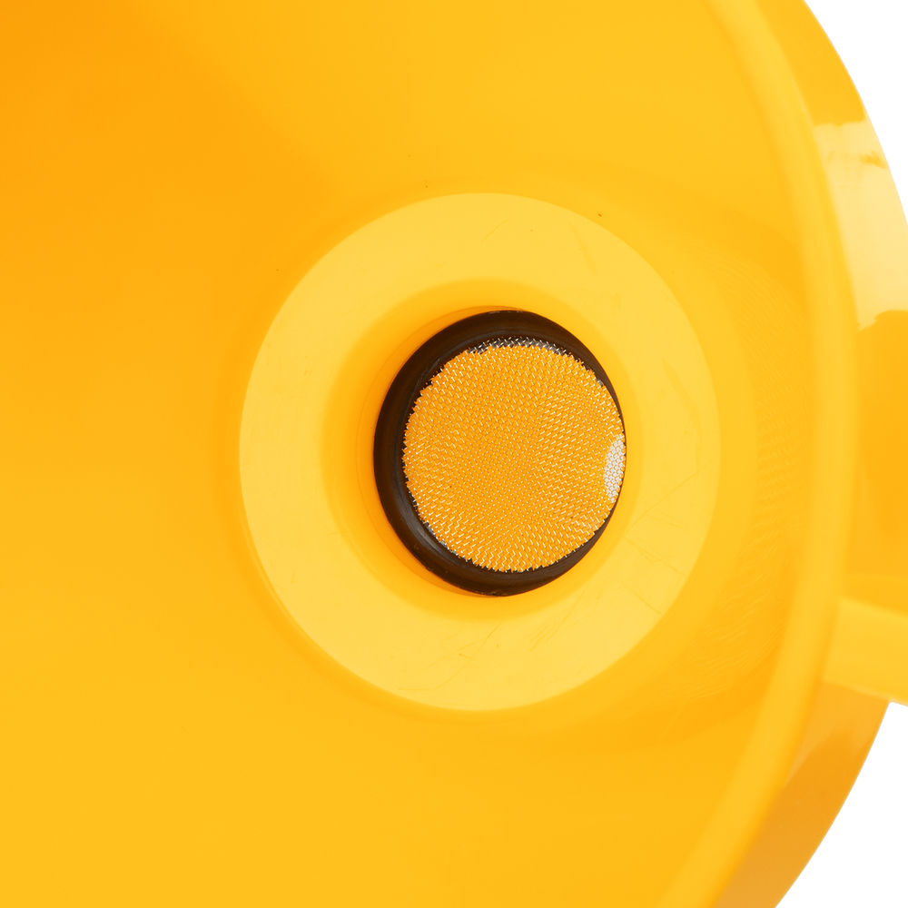 Воронка пластиковая 160 мм с металлическим ситом и гибким наконечником Denzel (537206)