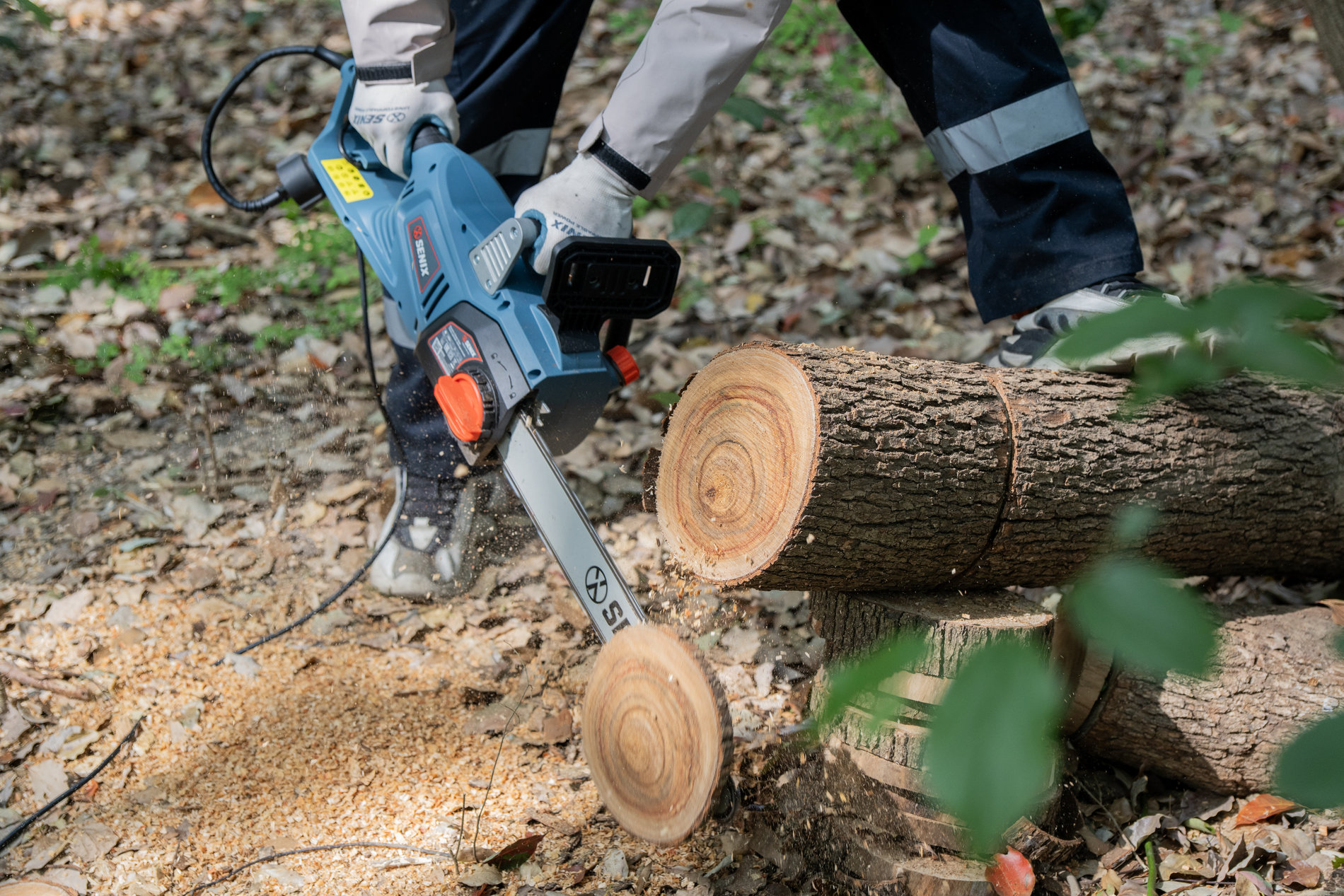 Электрическая цепная продольное исполнение пила 2400Вт, 47,5 (18)