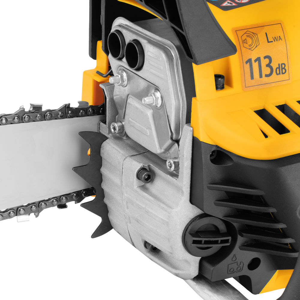 Пила цепная бензиновая DS-5820, шина 50 см, 58 см3, 3.6 л.с, шаг 0,325, паз 1,5 мм, 76 звеньев Denzel (95238)