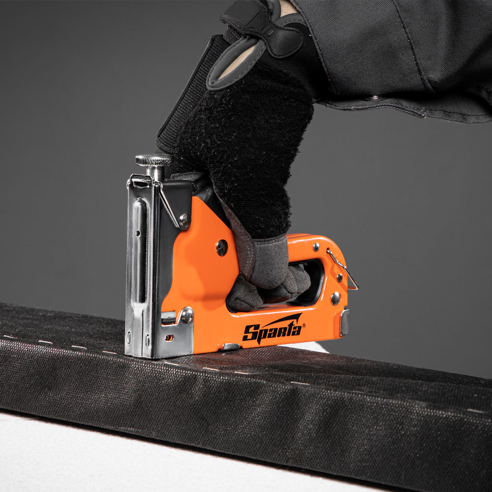 Набор: степлер мебельный регулируемый, скобы 500 шт, рулетка 2 м, тип скобы 53, 4-14 мм Sparta (42003)