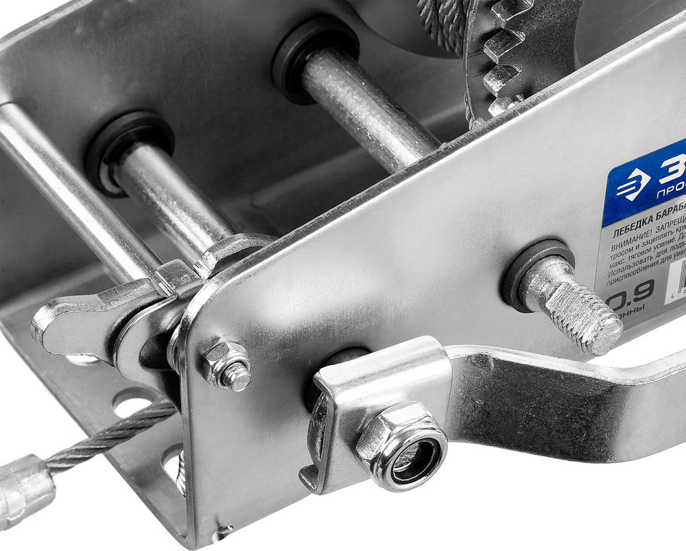 Лебёдка ручная барабанная тяговая тросовая 0.9 т, 8 м ЗУБР Профессионал 43113-0.9_z01