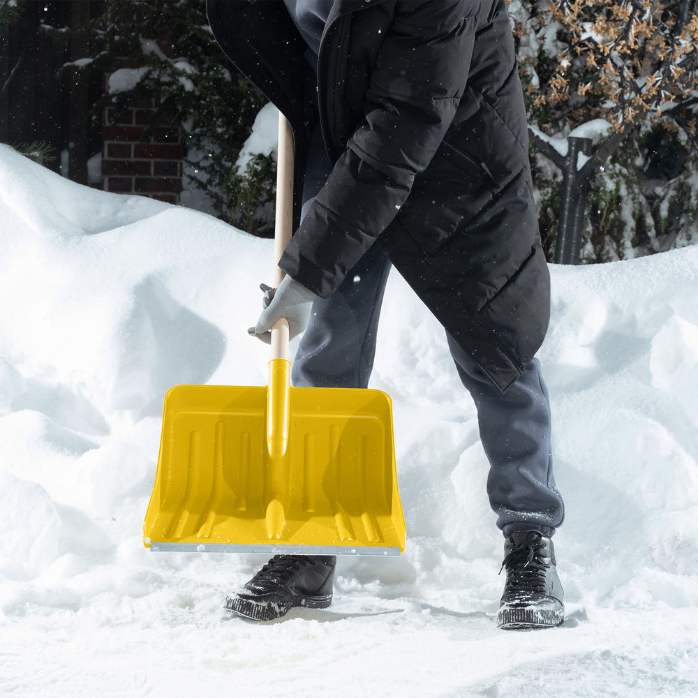 Лопата для уборки снега пластиковая, желтая, 420 х 425 мм, без черенка, Сибртех (61616)