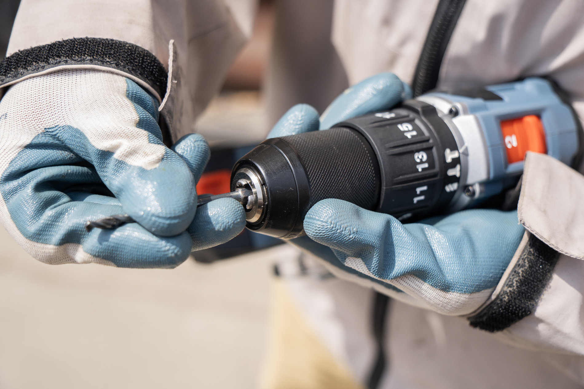 Ударная дрель-шуруповерт, 60 Нм, без АКБ и ЗУ X2 20В