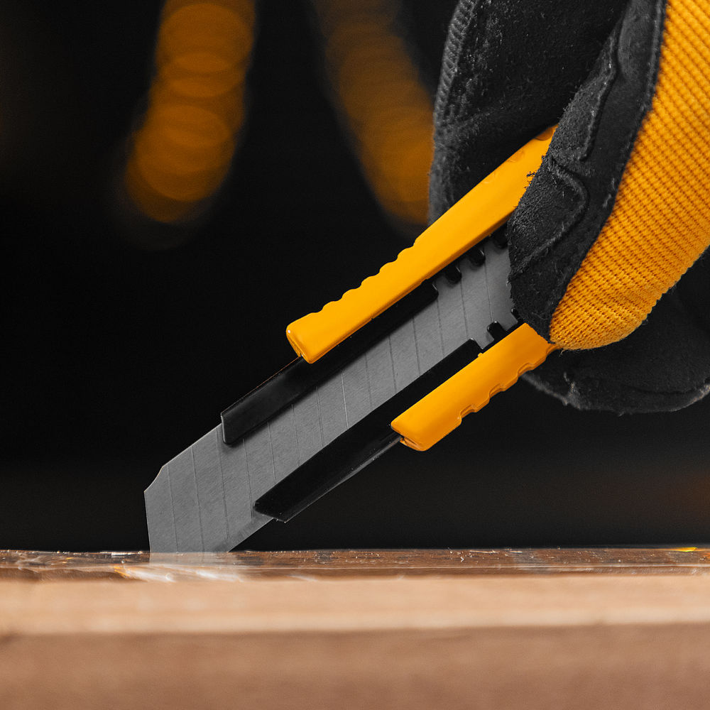 Лезвия, 18 мм, сталь SK5 - 0,5 мм, многосегментные, 10 штук Denzel (79304)