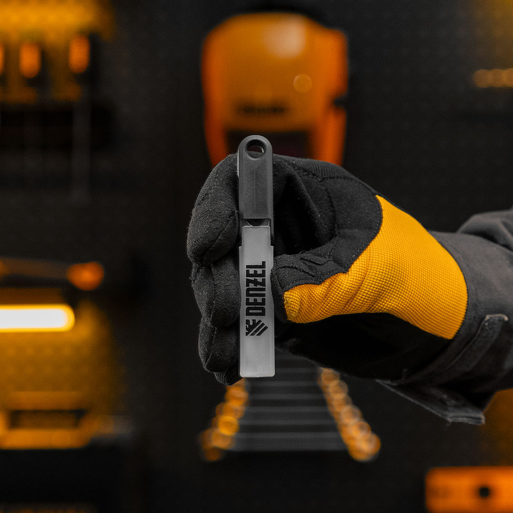 Лезвия, 9 мм, сталь SK5 - 0,4 мм, 10 штук Denzel (79300)