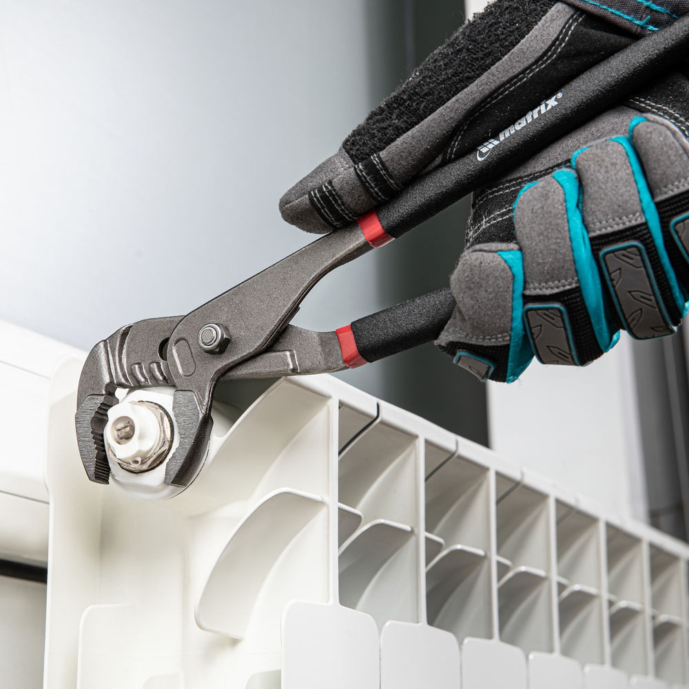 Клещи, 250 мм, переставные, обливные рукоятки Matrix