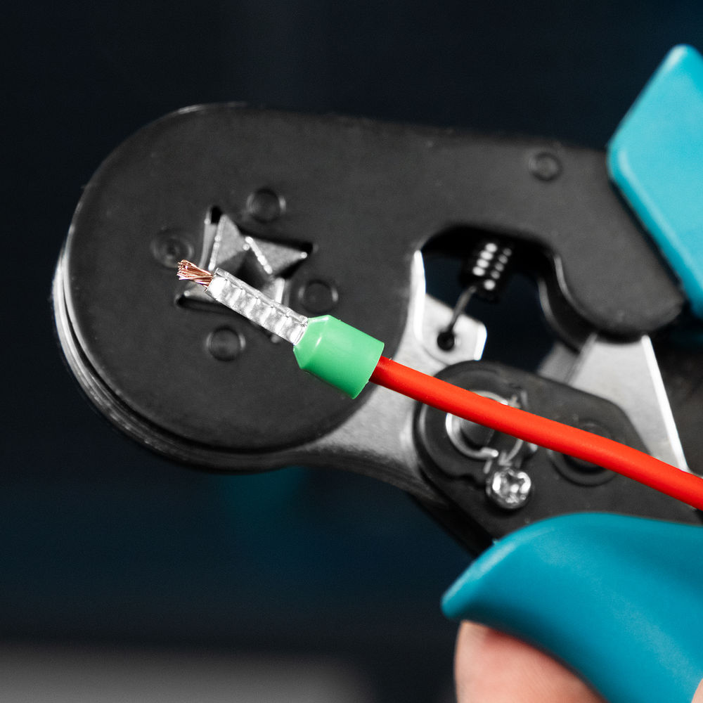 Клещи (пресс-клещи) для обжима наконечников электропроводов с сечением 0.25-8 мм2 Gross (17724)