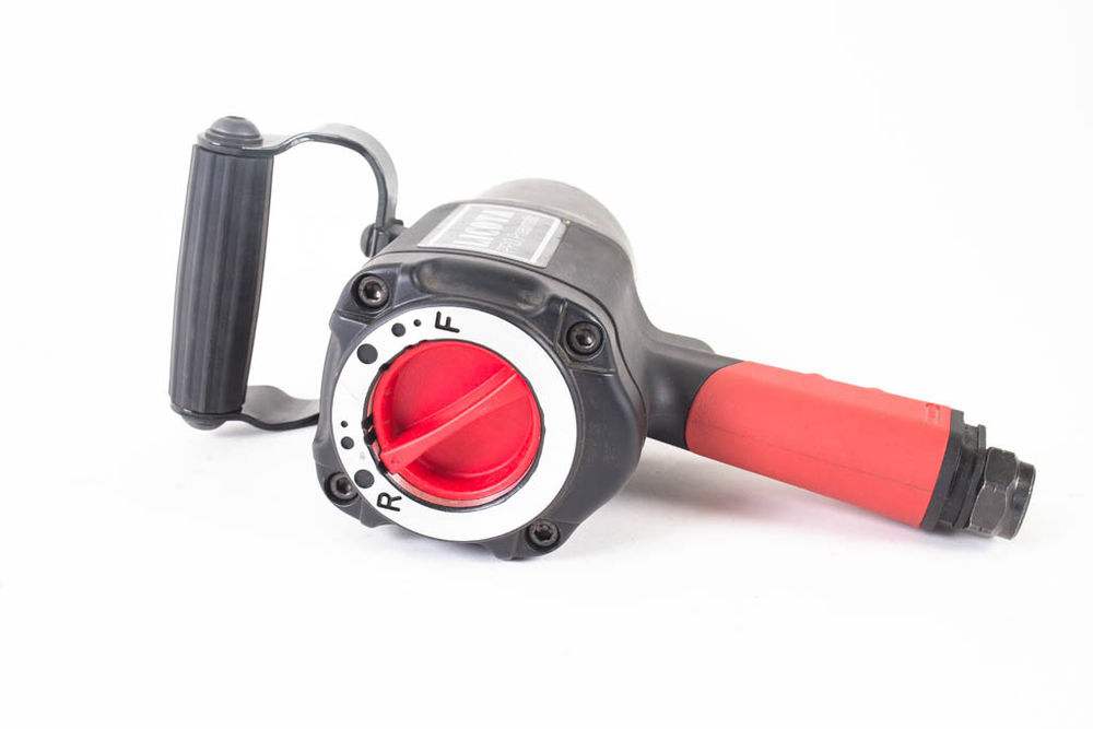 Гайковерт пневматический ударный 1 2034 Нм (207 кГм), композитный, Licota, PAW-10045S