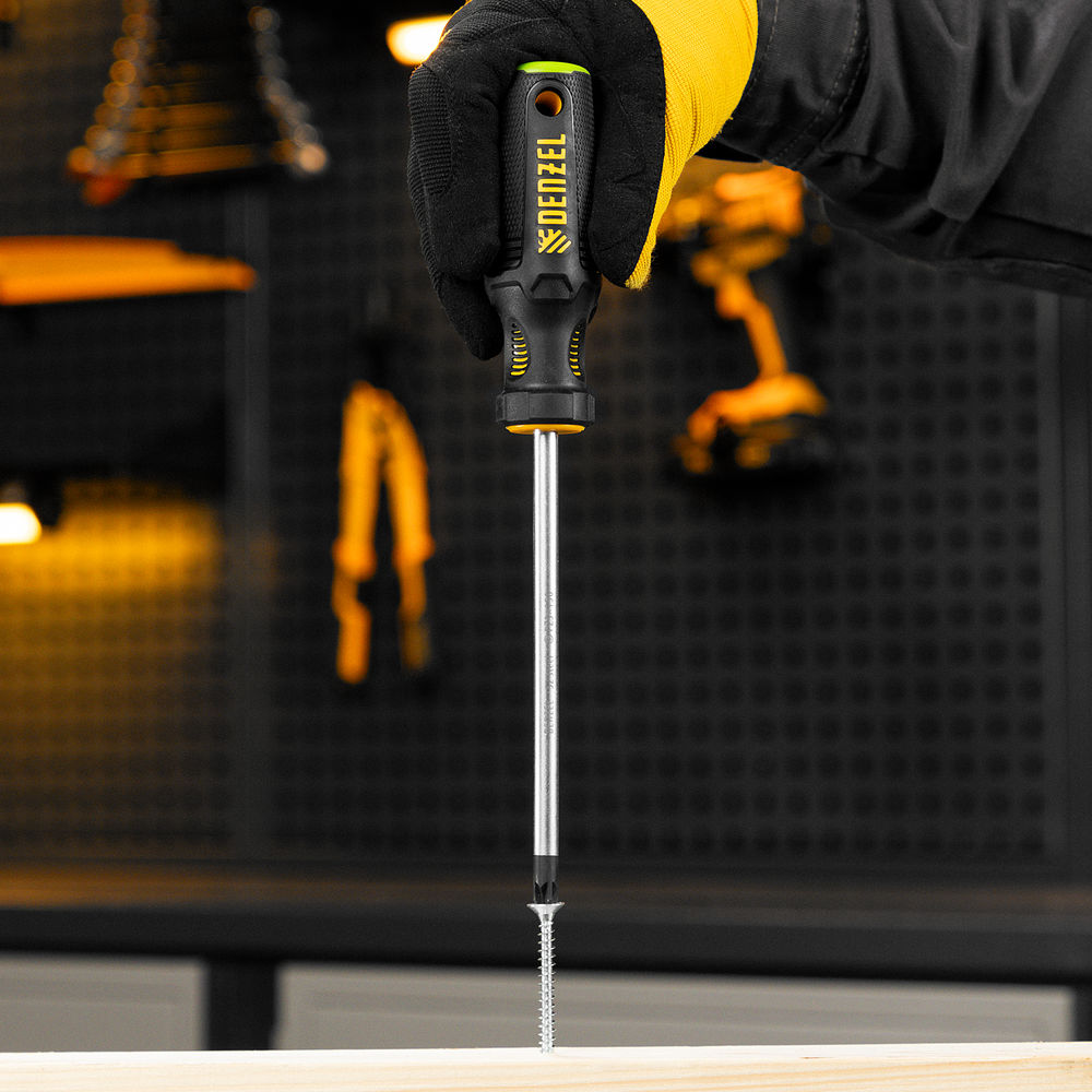 Отвертка, PZ3x150 мм, S2, 3к рукоятка Denzel (122097)