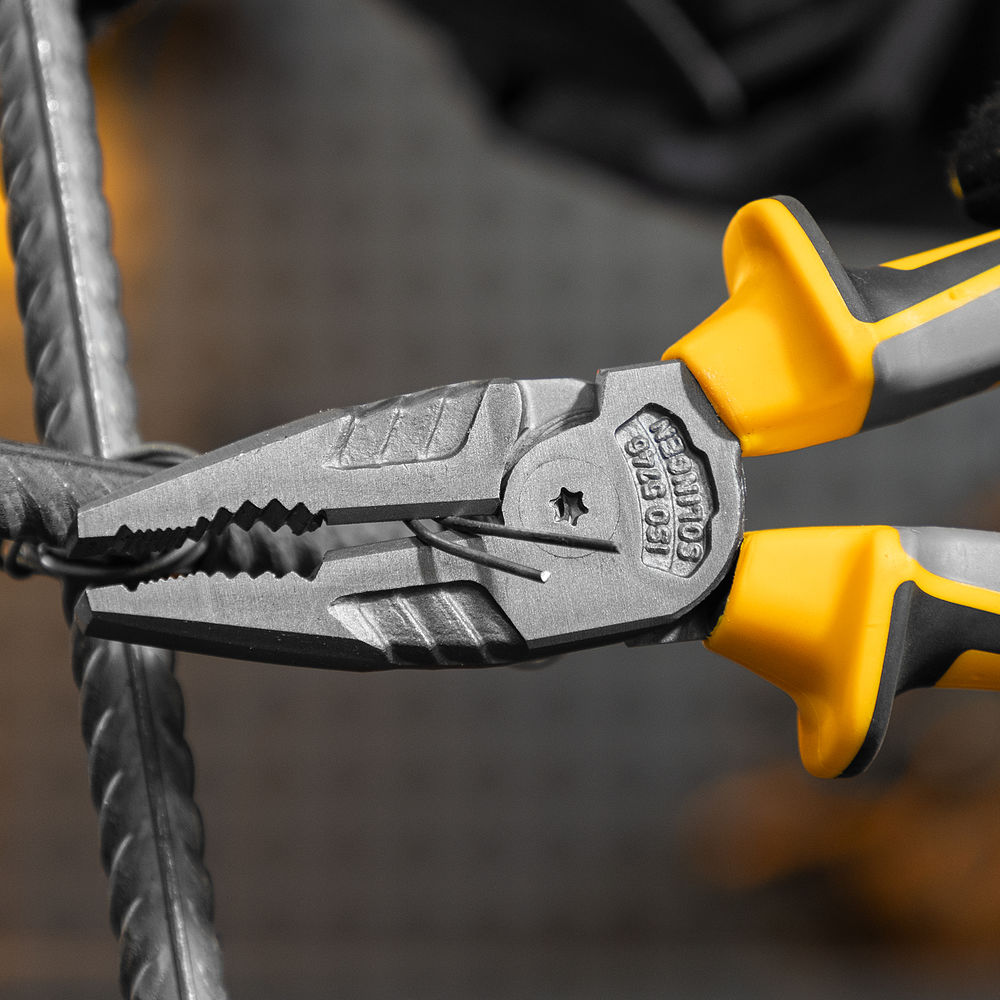 Плоскогубцы комбинированные 205 мм, трехкомпонентные рукоятки Denzel (17082)