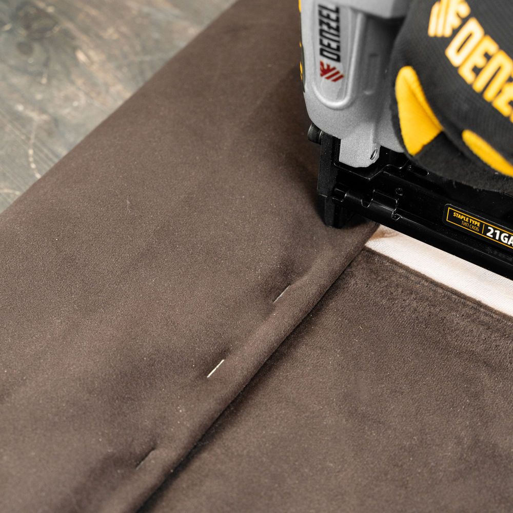 Скобы 21GA для пнев. степл., 14мм, шир. - 0,95мм, тол. - 0,6мм, шир. скобы - 12,8мм, 5000шт Denzel (57678)