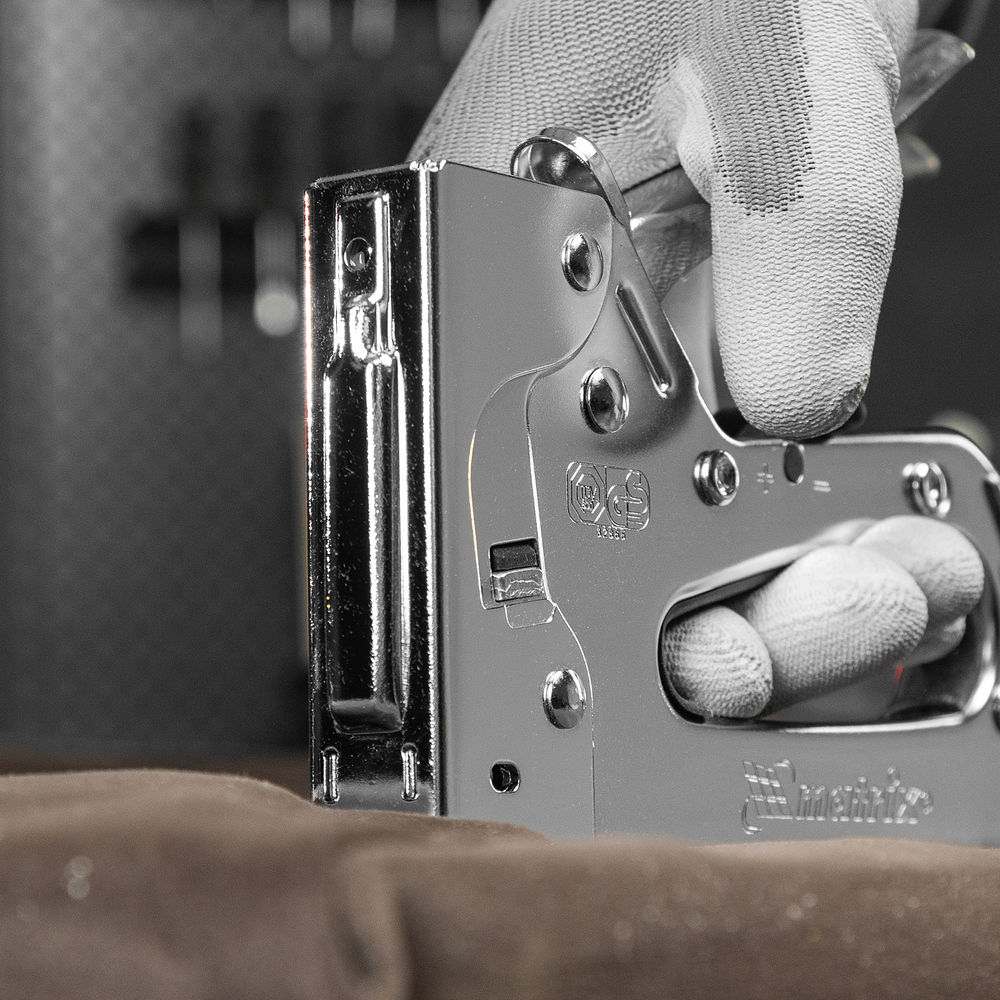 Степлер мебельный металлический регулируемый, тип скобы 53, 6-14 мм Matrix Professional (40913)