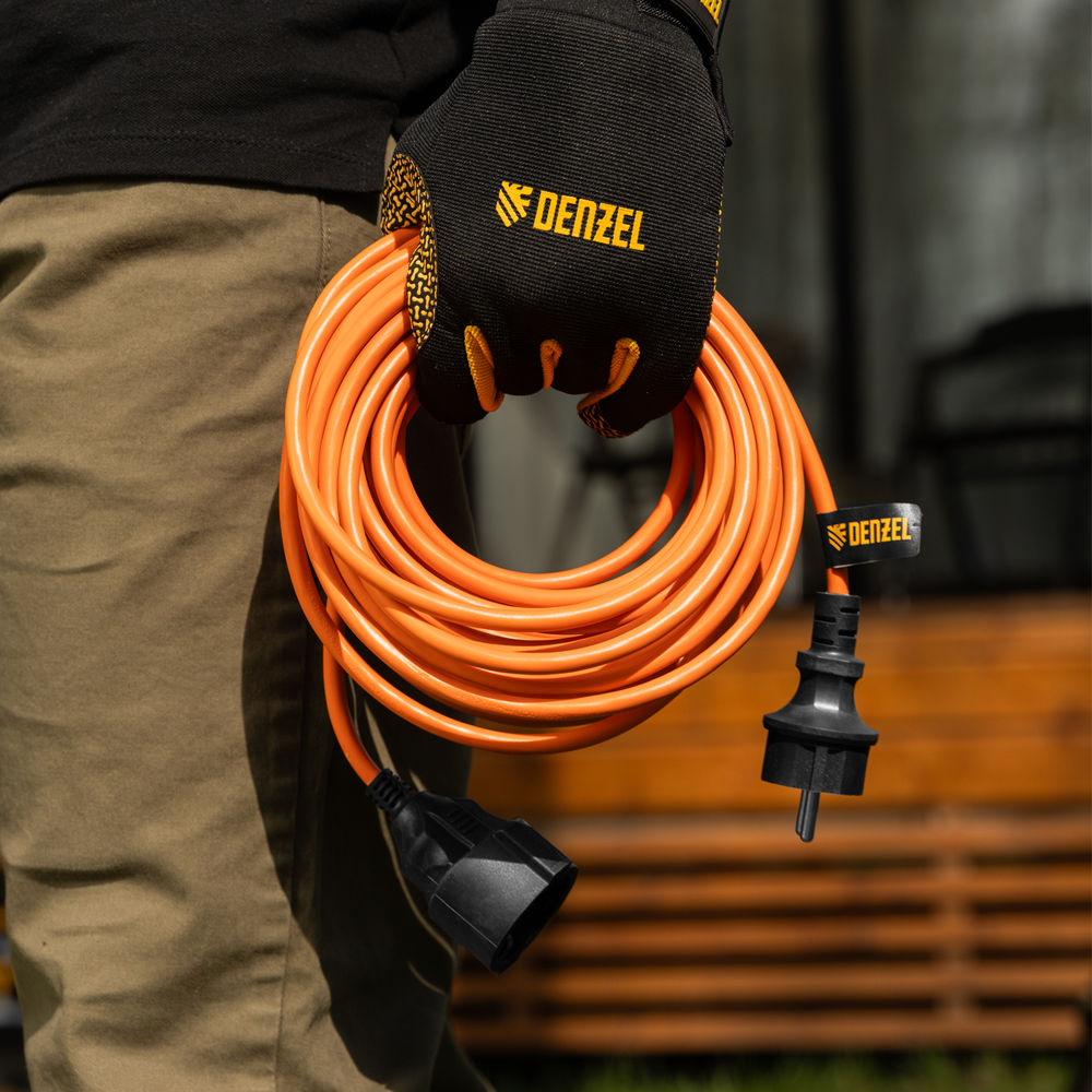 Удлинитель-шнур силовой Garden Series, ПВС, 10м, 1 розетка 3 x 1,5 мм, Denzel (37407)