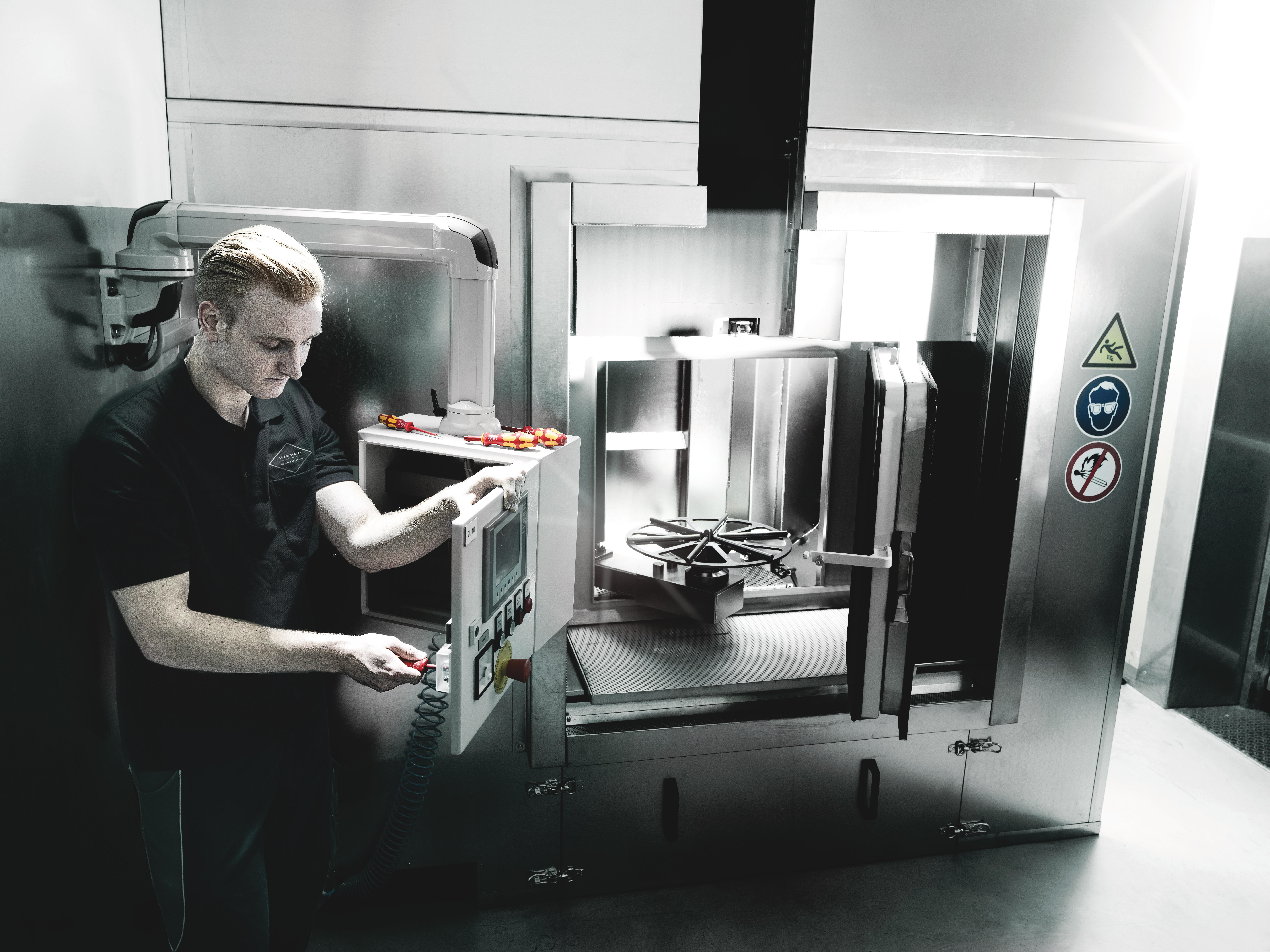 Отвёртка диэлектрическая шлицевая 0.8 x 4 x 100 мм с узким концом SL VDE серия 160 iS Wera WE-006441