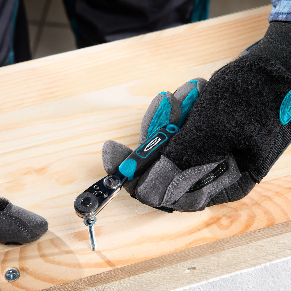 Набор бит и головок торцевых, 1/4, магнитный адаптер, сталь S2, пластиковый кейс, 26 предметов Gross (11361)