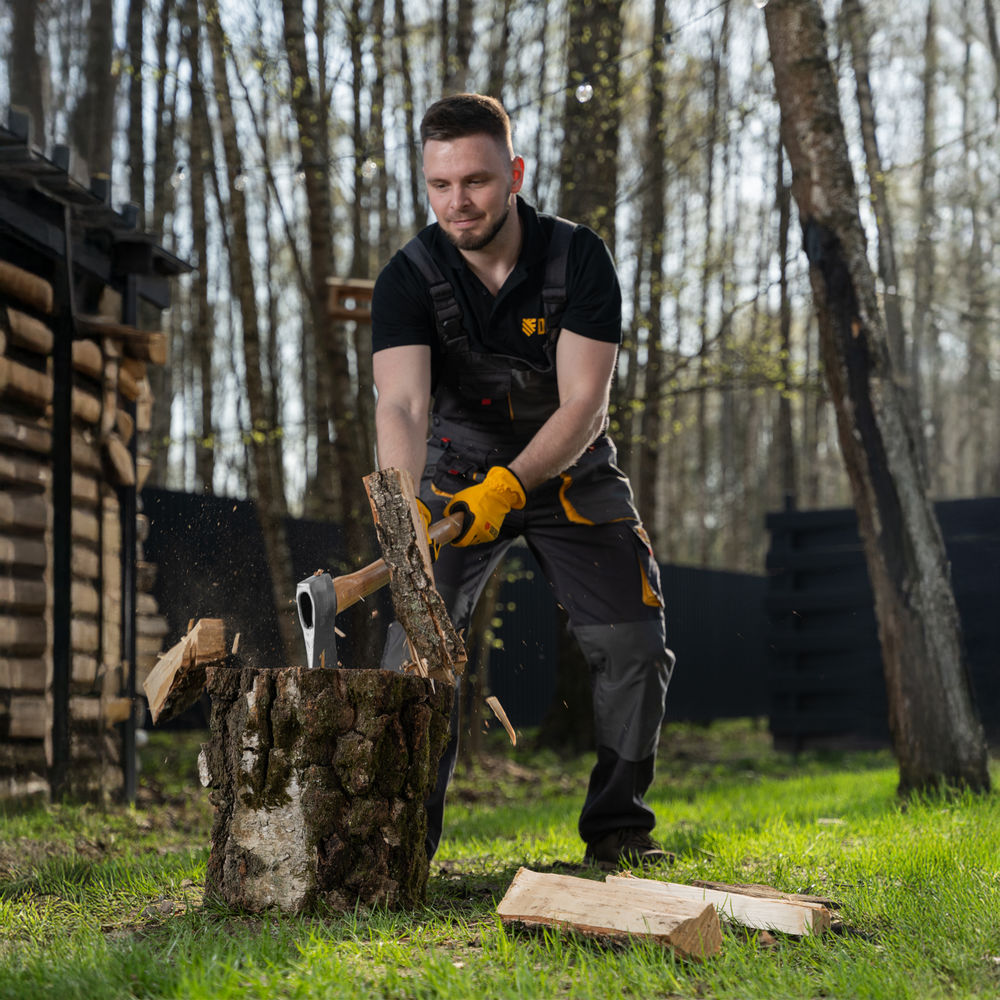 Топор кованый, 1360 г, американский тип, буковая рукоятка, 700мм, EFP Denzel