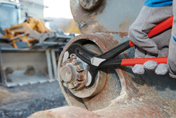 Клещи переставные 400 мм, зев 90 мм, фосфатированные, обливные ручки ALLIGATOR KN-8801400