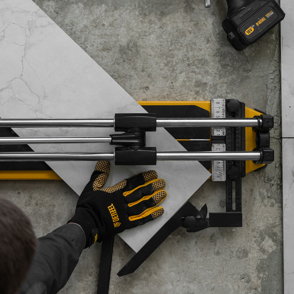 Плиткорез 800х14мм, цельнометал. напр., каретка на подш., стальная станина, рукоятка-пенал Denzel (877010)