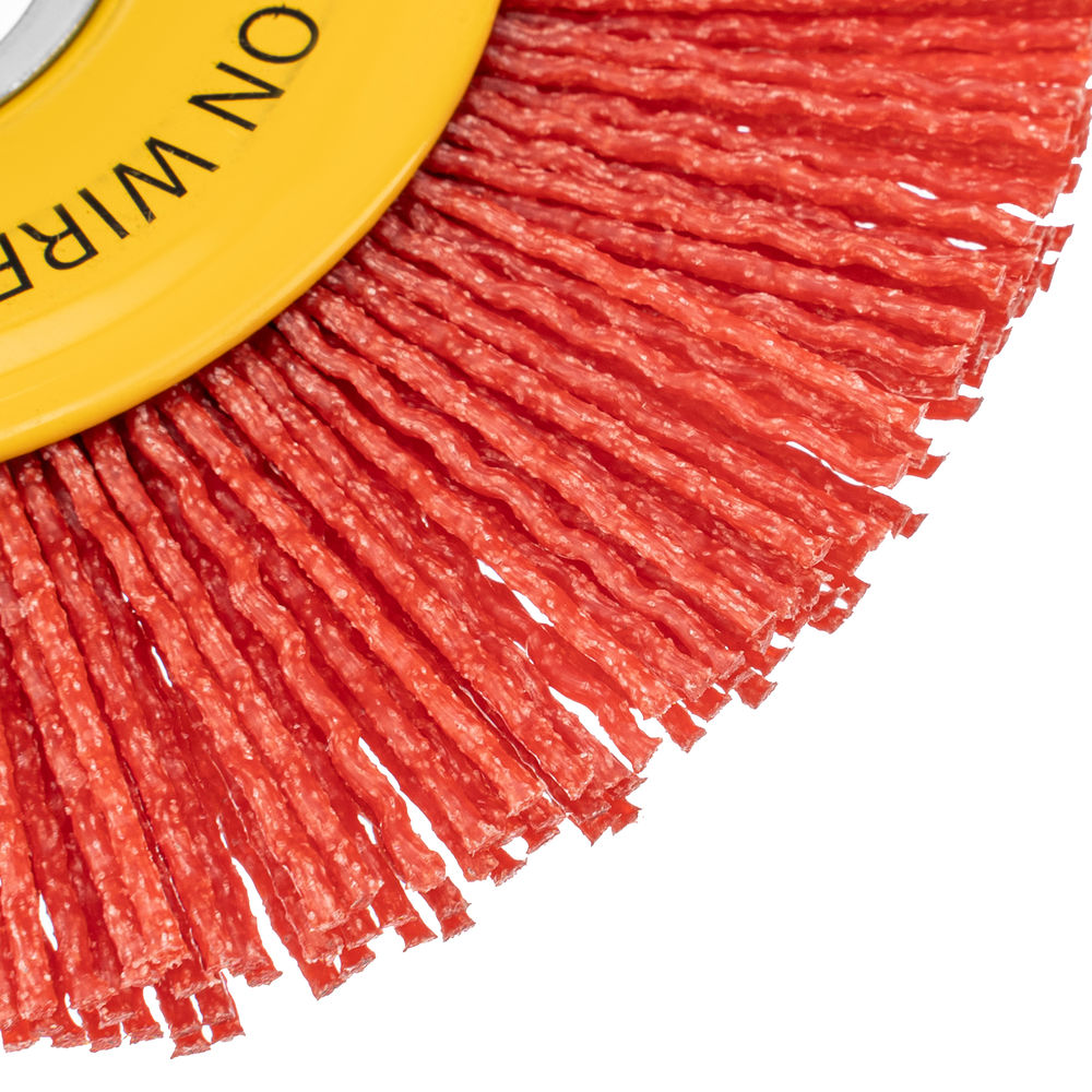 Щетка для УШМ, 125 мм, Плоская, нейлоновая щетина, посадка 22,2 мм Denzel (74461)