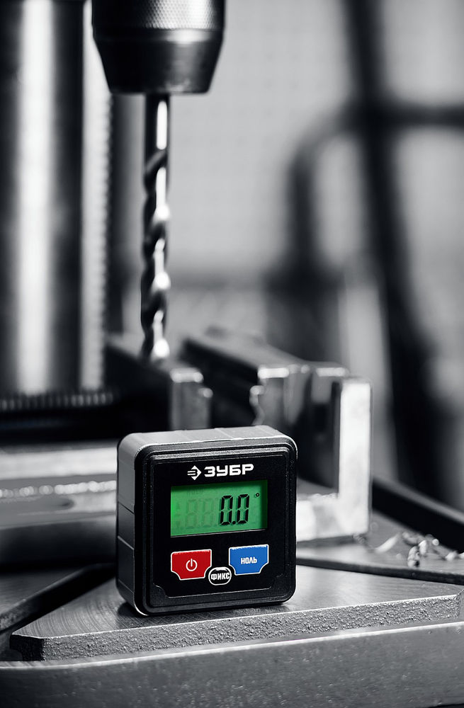 Электронный уровень-уклономер МИКРО, 4 Х 90°, ±0.1 ЗУБР Профессионал 34743_z01