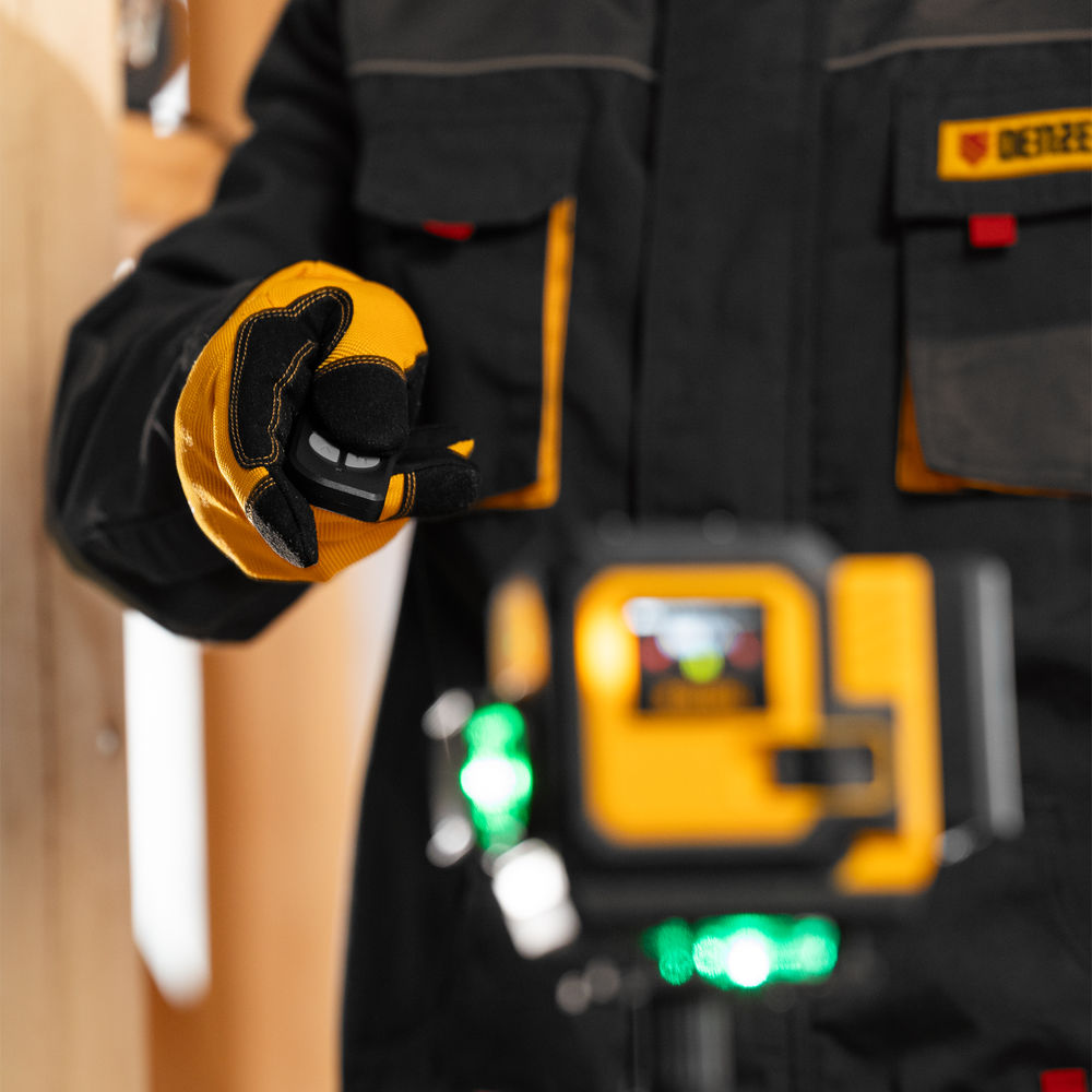 Лазерный уровень мультипризменный DLV-360-3T, 30 м, зеленый луч, Li-Ion 2,4 Aч, штатив // Denzel (350805)