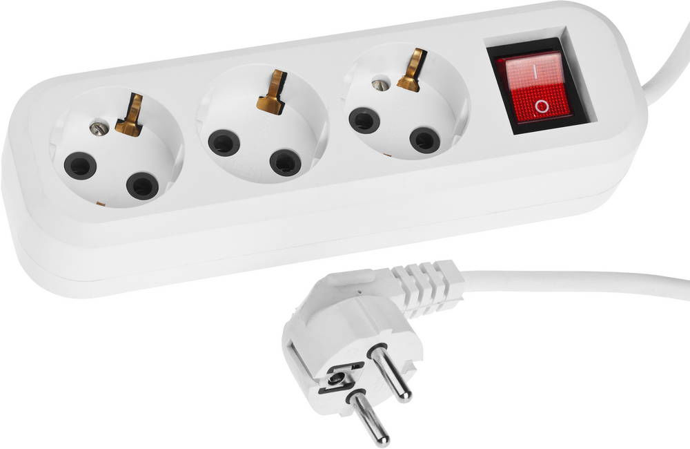 Бытовой удлинитель ПВС 3 х 0.75 мм2 3 гн. 5 м выключатель 2200 Вт СИБИН У-30 В 55036-5