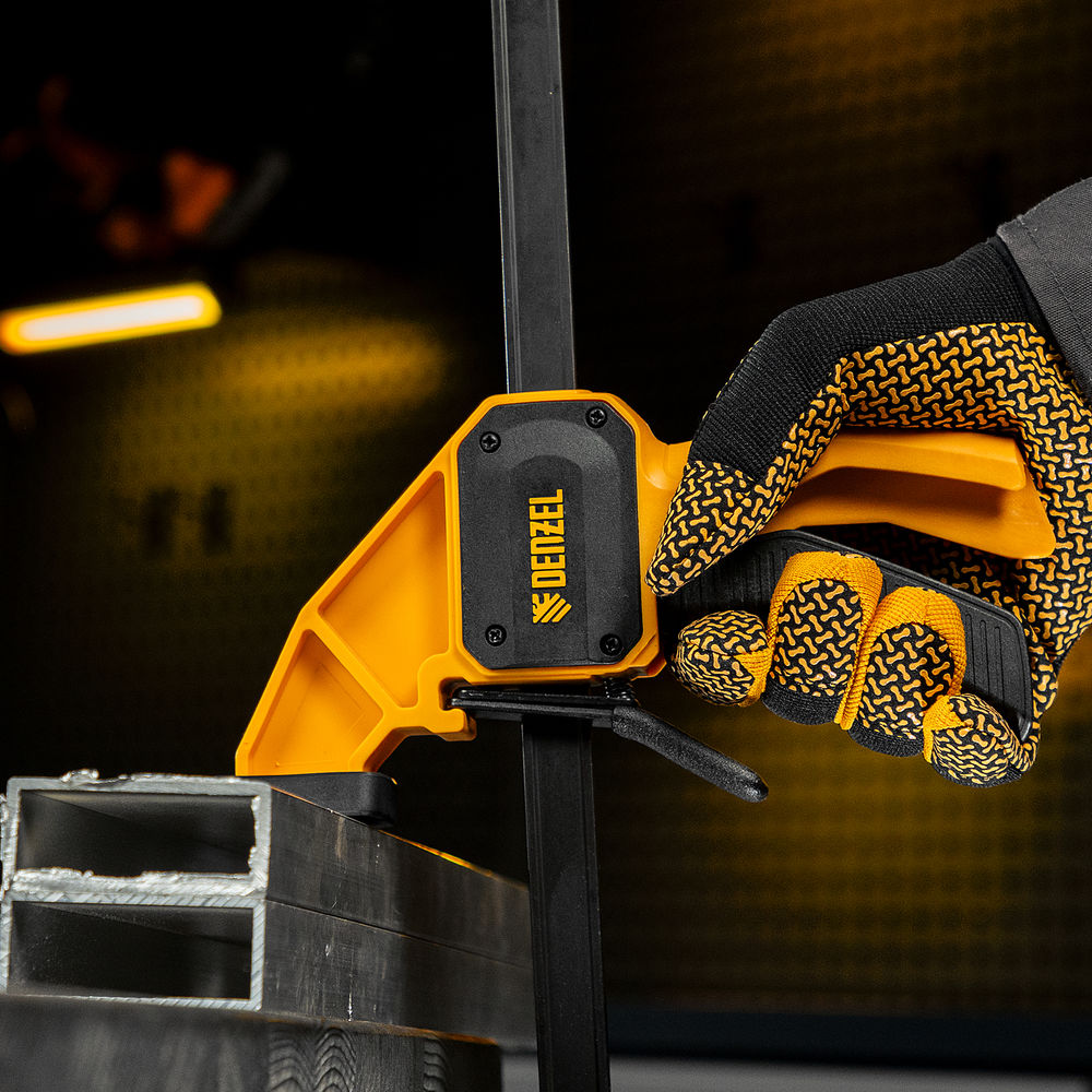 Струбцина F-образная, быстрозажимная, 300 х 80 мм, усиленный нейлоновый корпус Denzel (20506)