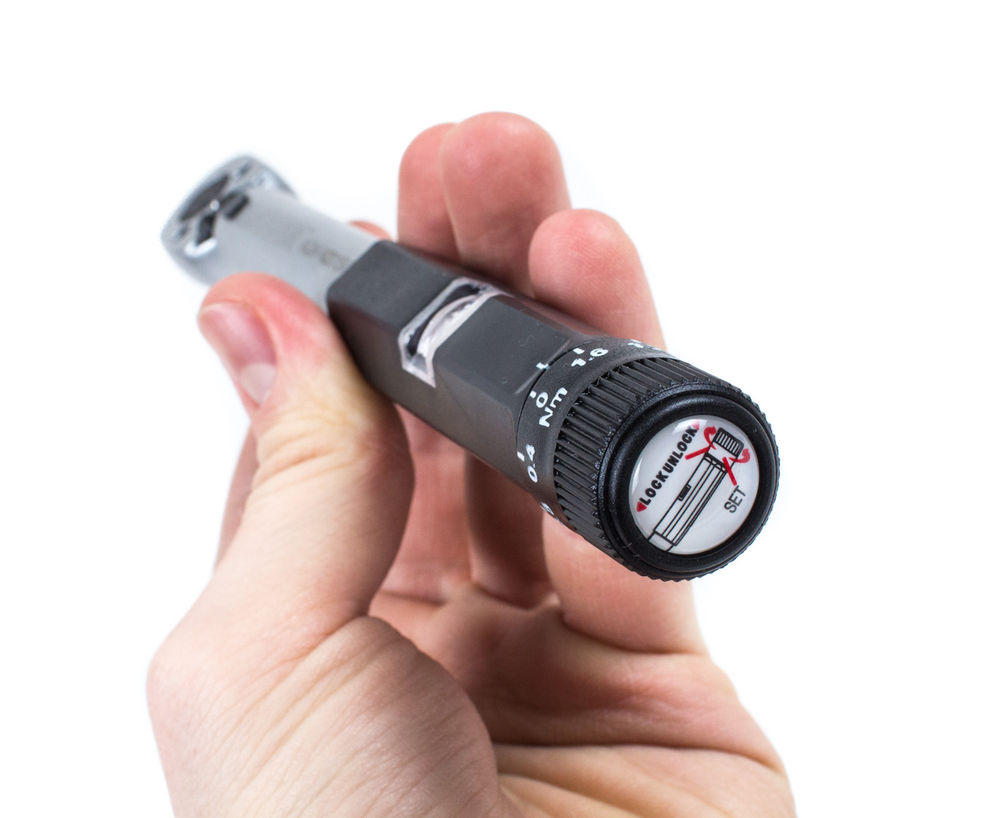 Динамометрический ключ 1/4 3-15Нм, Licota, AQW-N2015V