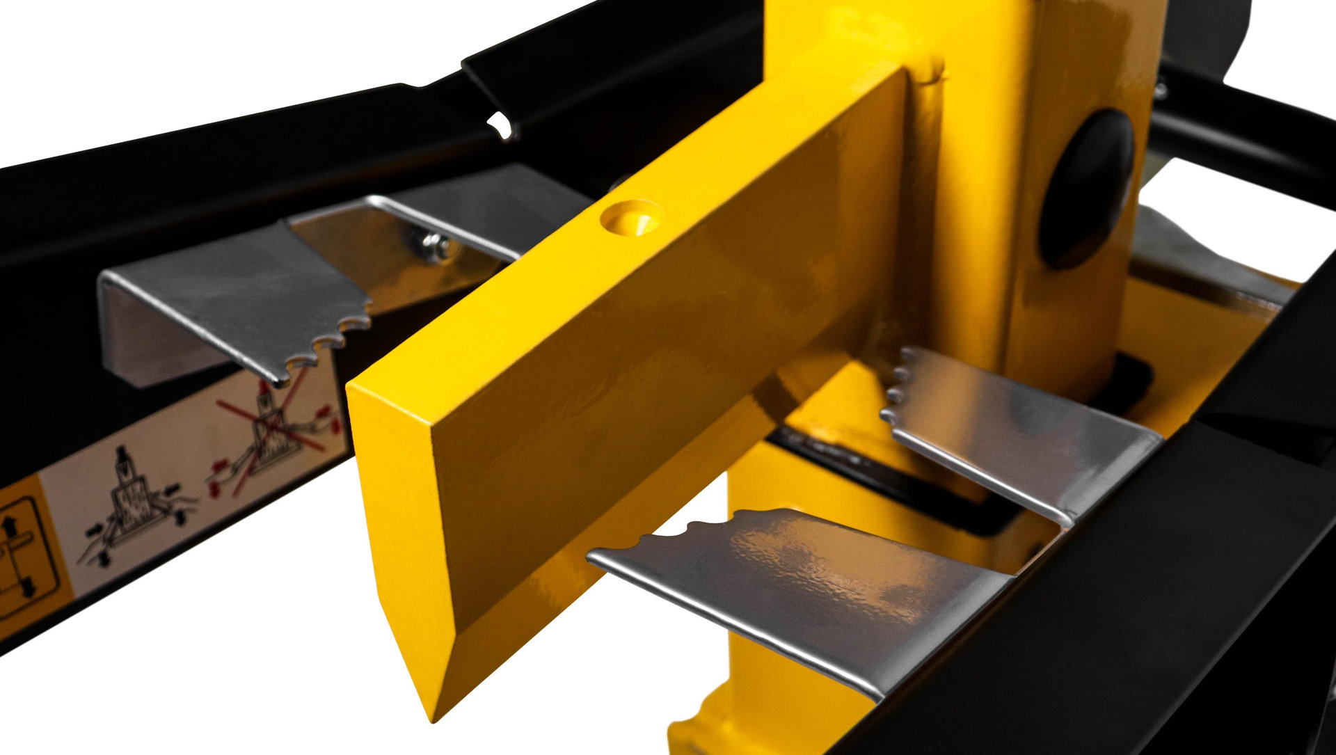 Дровокол CHAMPION LSV6000 (2,7кВт 6тонн 97кг,+насадка для колки дров на 4 части) (LSV6000)