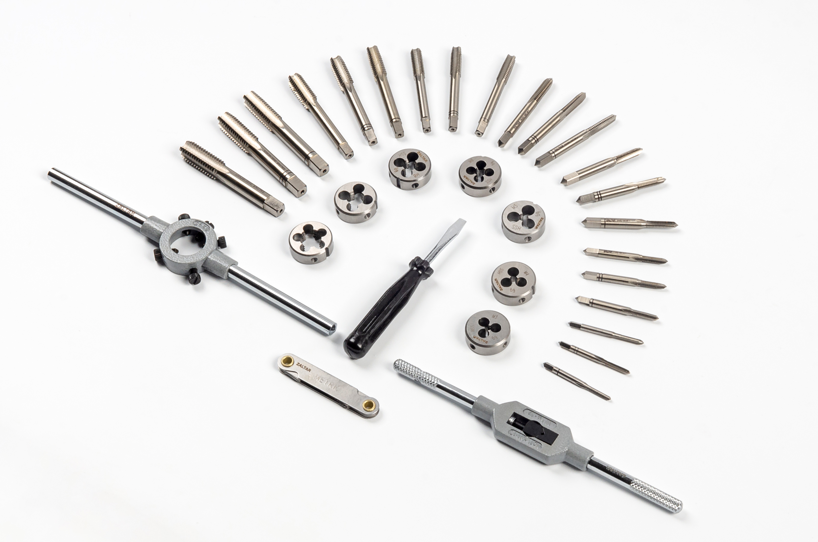 Набор резьбонарезного инструмента CM 15 HSS, 32 пр., M3-M4-M5-M6-M8-M10-M12 (ZA-10711)