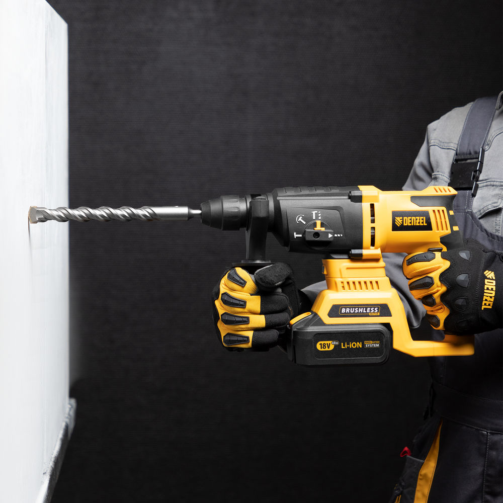 Бур по бетону, двойная спираль, три пылеотводящие кромки, 20 x 310 мм DENZEL (705048)