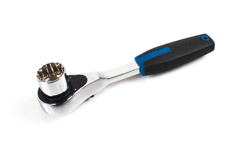 Набор торцевых головок проходных с аксессуарами 19 мм 17пр. Licota ALK-1006P