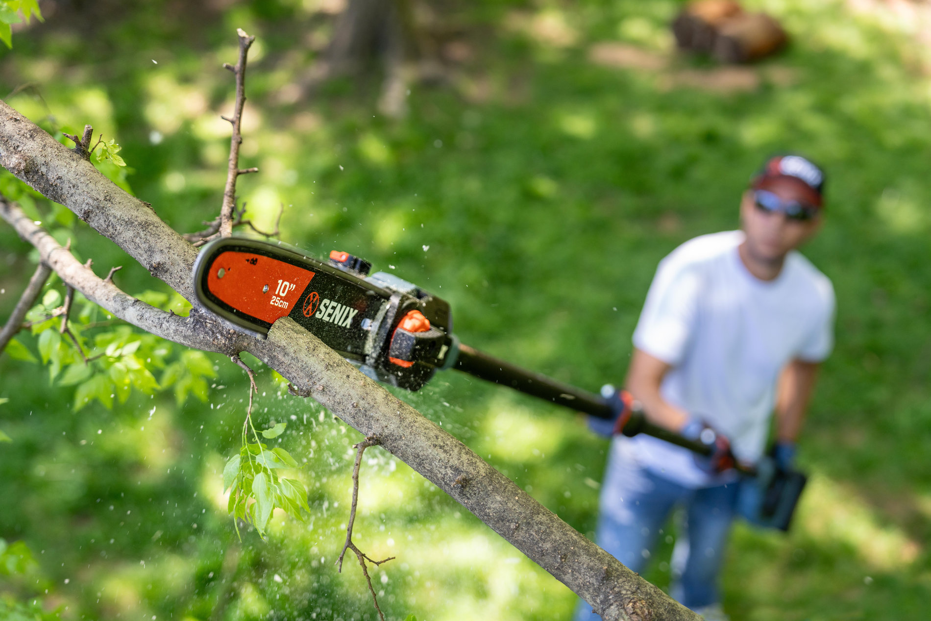 Высоторез/сучкорез, бесщ.мотор, 30 см, Oregon. В комплекте: 1 батарея 3.0Ач, ЗУ X6 60В