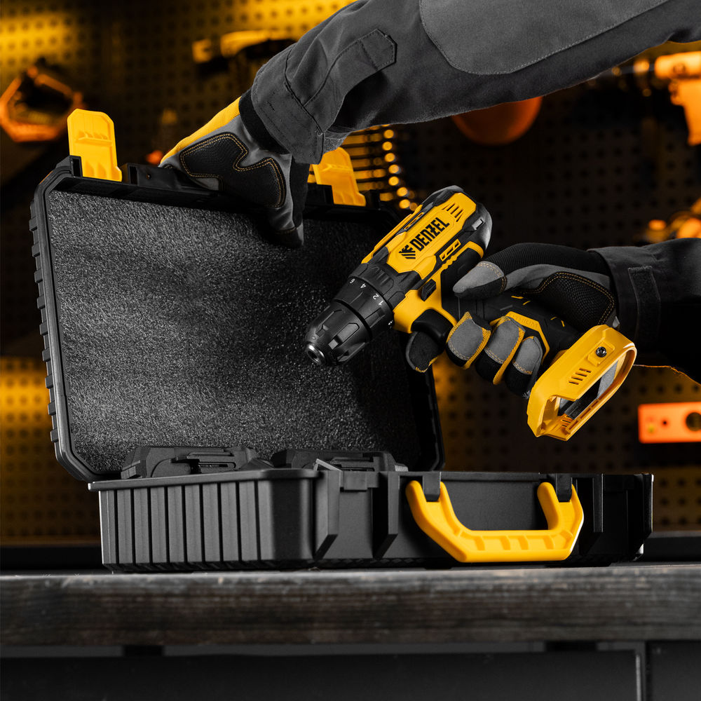 Дрель-шуруповерт аккумуляторная CDQ-20, Li-Ion, 20 В// Denzel (26118)