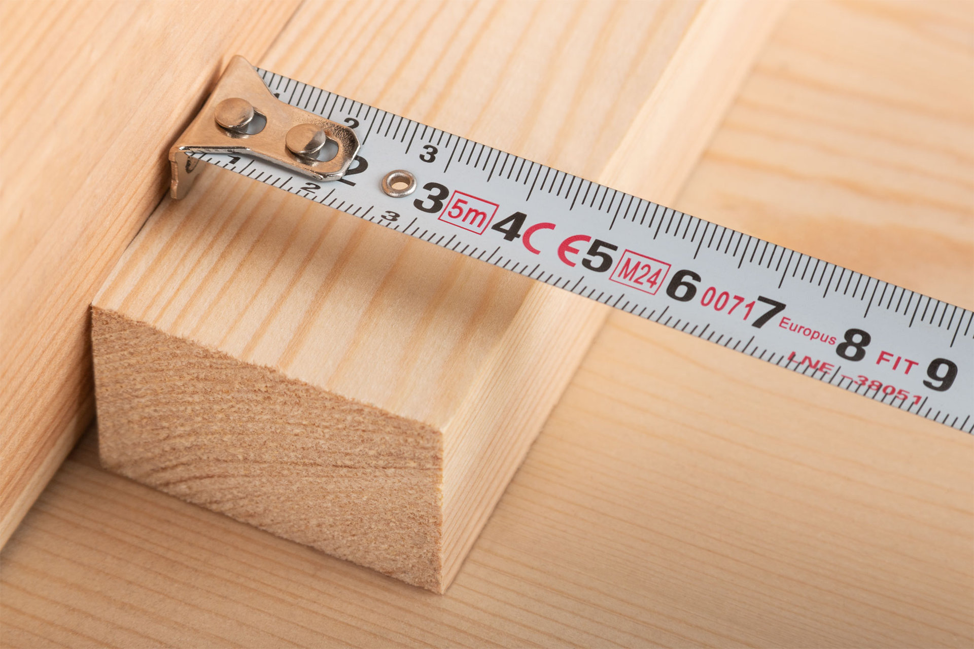 Рулетка Смарт, калибр.лента, нейлон.покр., магн.крючок, прорезиненный корпус 5 м х 19 мм