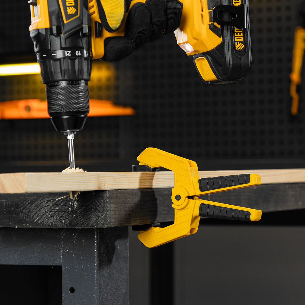 Струбцина клещеобразная, усиленная 65 х 50 мм, двухкомпонентные рукоятки Denzel (20796)