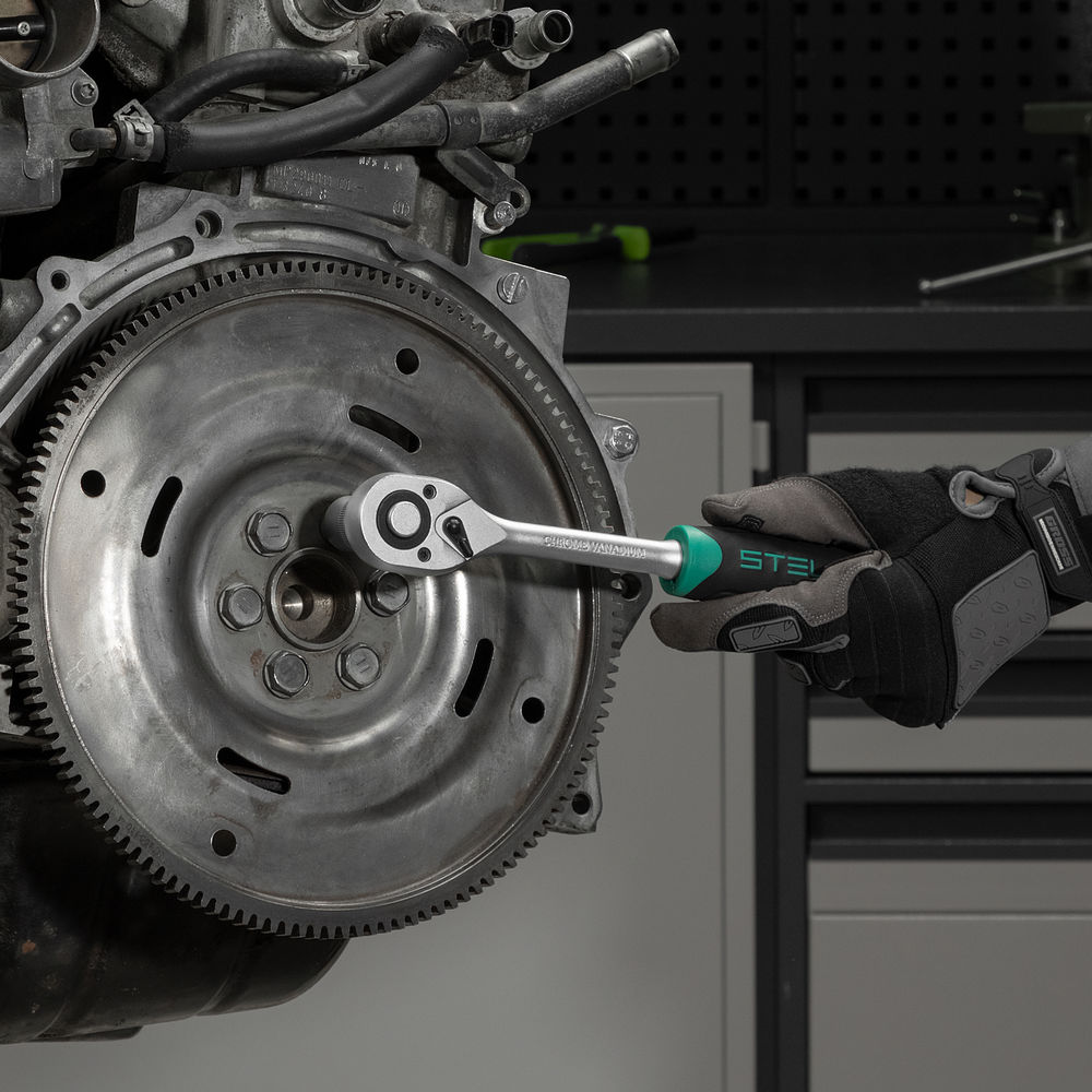 Набор инструментов, 1/2, 1/4, CrV, пластиковый кейс 98 предметов Stels