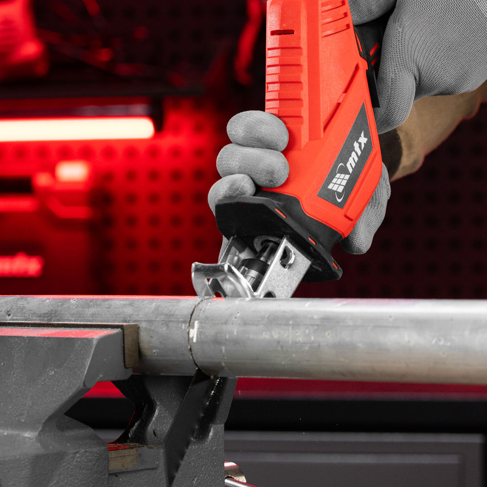 Пила сабельная аккумуляторная RС-80, Li-Ion, 20 В MTX (28812)